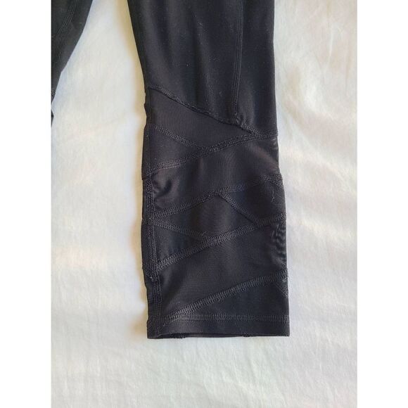 Athleta Cropped Leggings Womens XS Black Stretch Nylon Blend Activewear Running - Picture 3 of 6